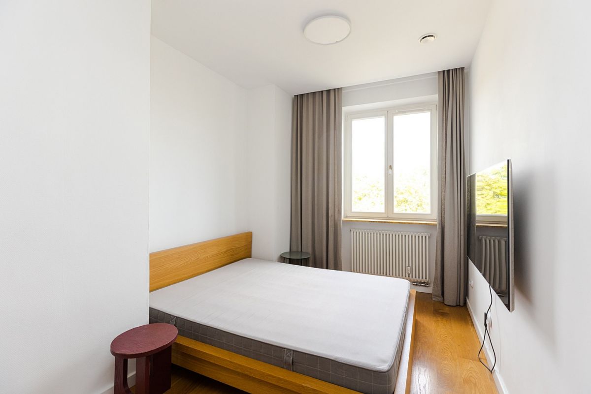 Warszawa · ul. 11 Listopada — 34