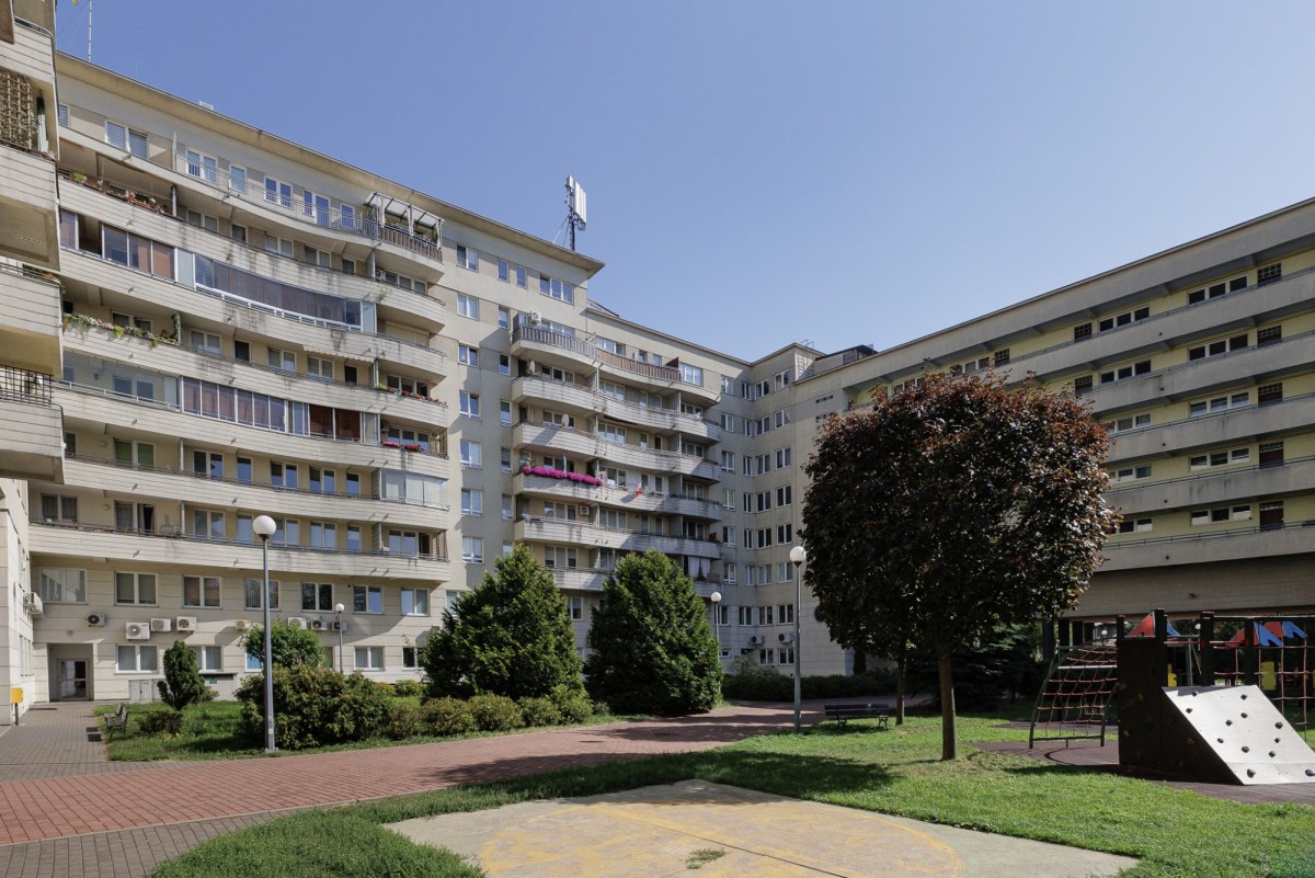 Warszawa · ul. Ludwika Kondratowicza — 9