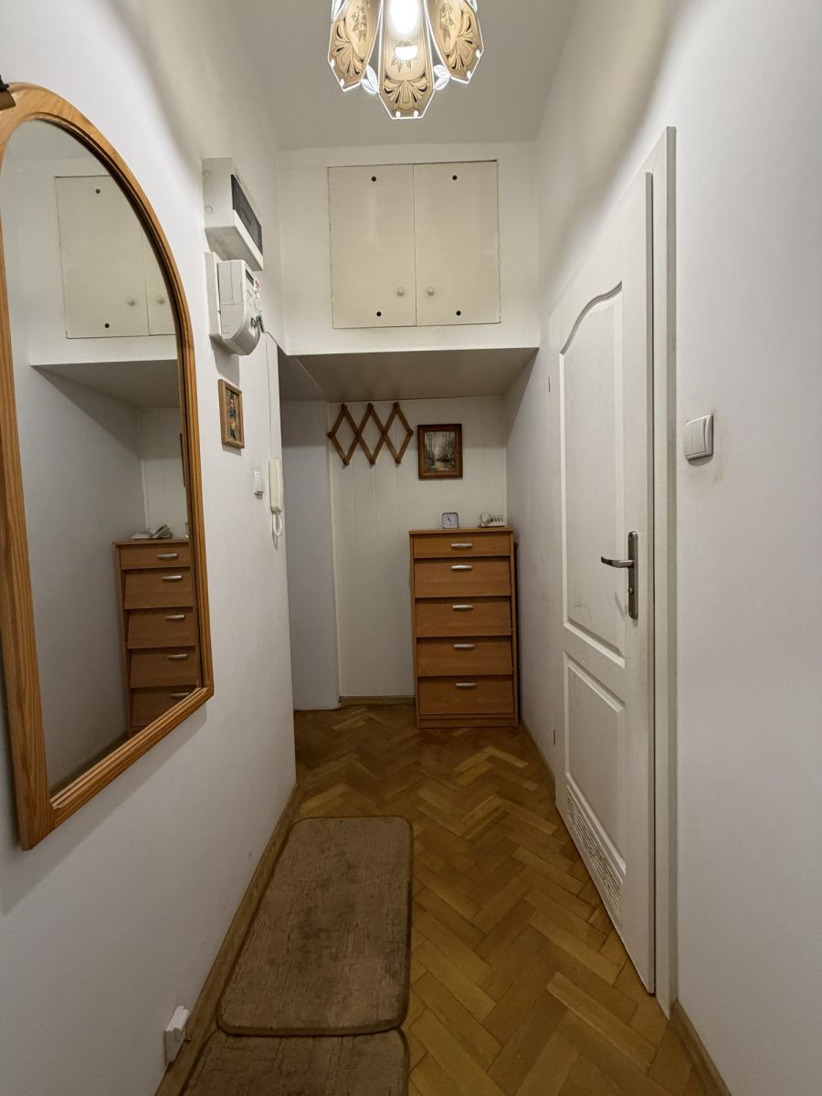 Warszawa · ul. Lubiniecka — 10