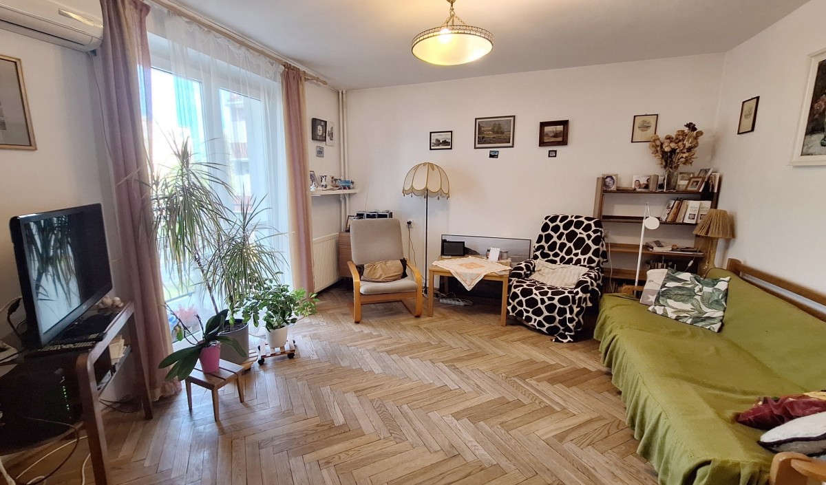 Warszawa · al. Aleja Niepodległości — 3