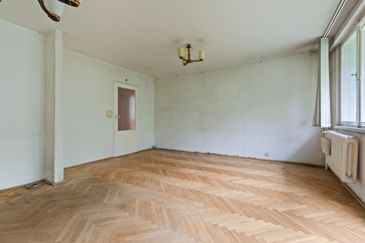 Warszawa · ul. Okrąg — 3