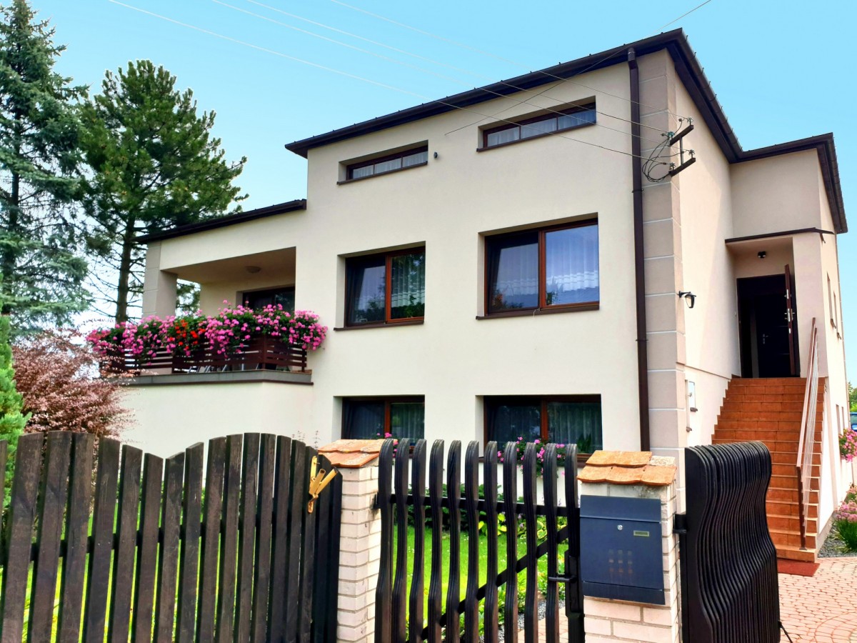 Kampinos · ul. Niepodległości — 2