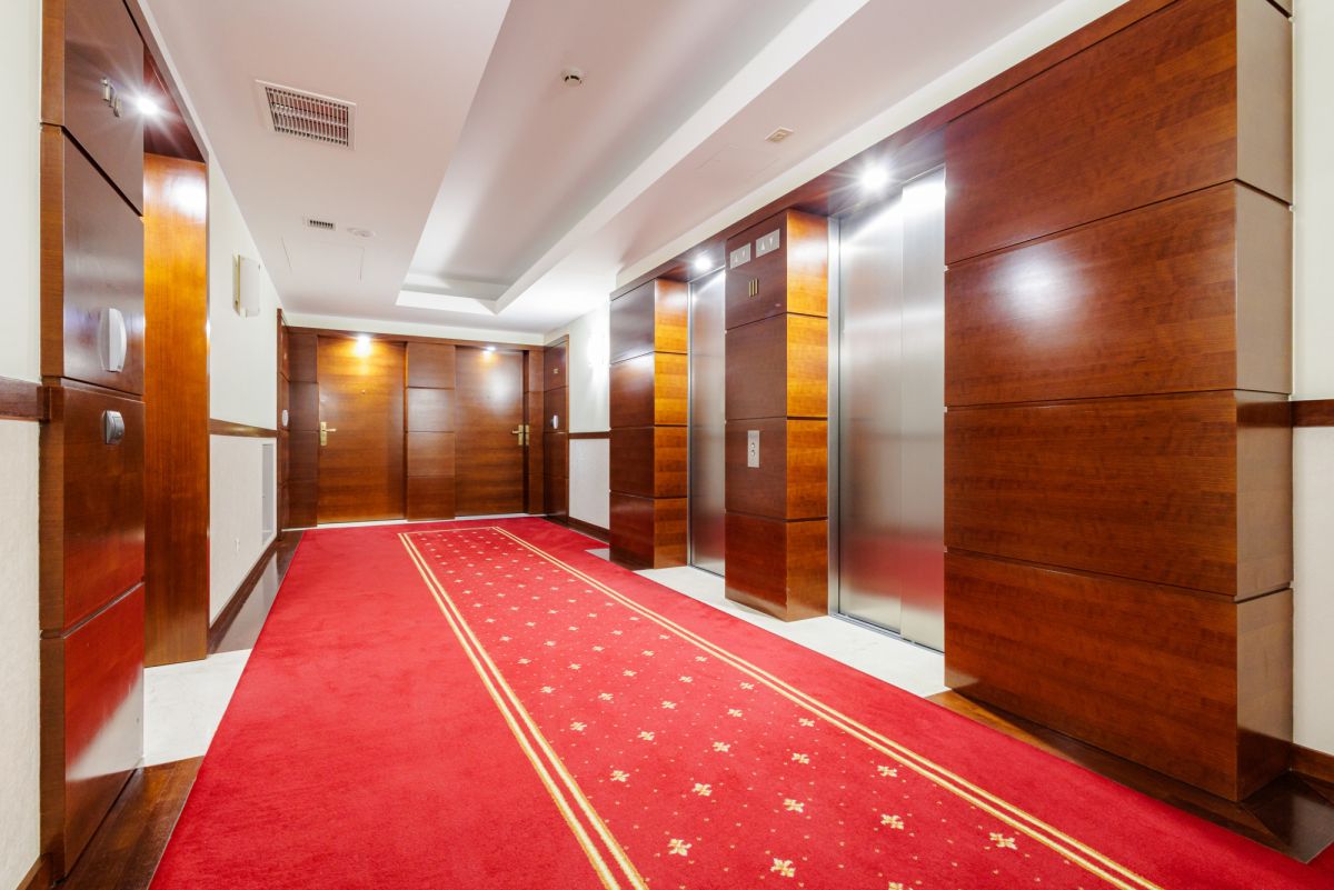 Warszawa · ul. Bagno — 9