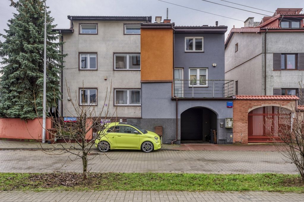 Warszawa · ul. Wolbromska — 20
