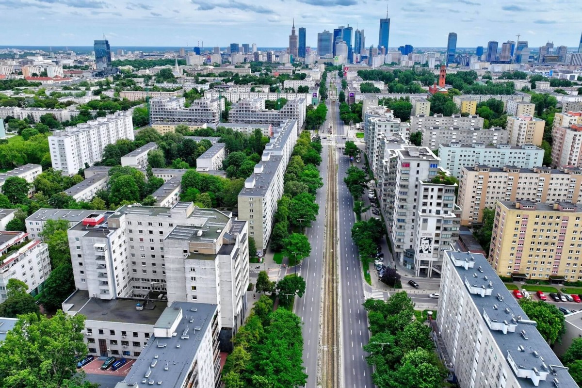 Warszawa · al. Aleja Jana Pawła II — 16