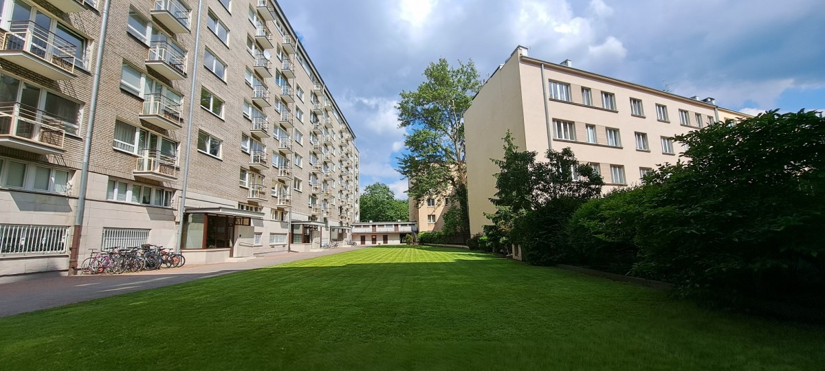 Warszawa · ul. Wiejska — 12
