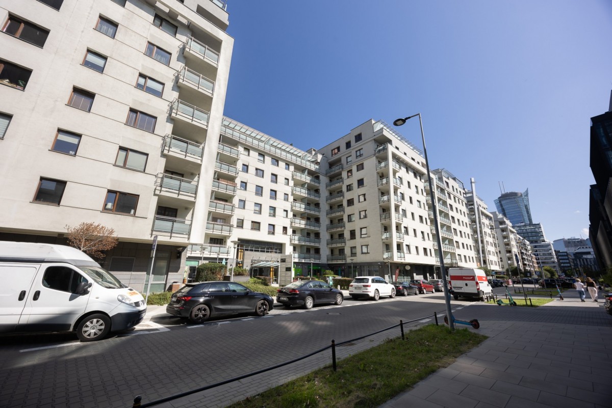 Warszawa · ul. Giełdowa — 17