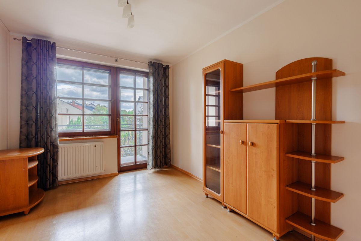 Warszawa · ul. Jodłowa — 11