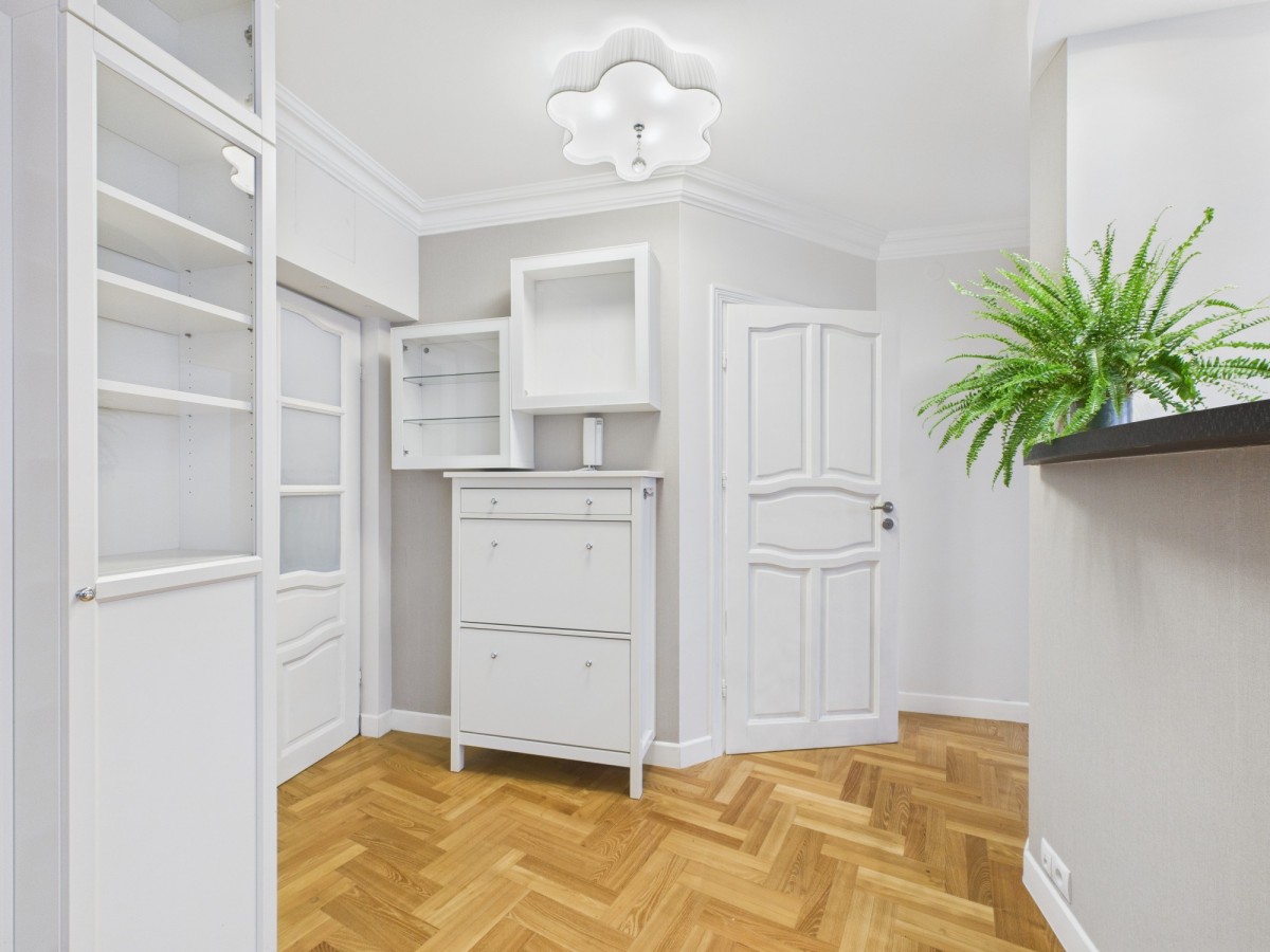Warszawa · al. Aleja Komisji Edukacji Narodowej — 15