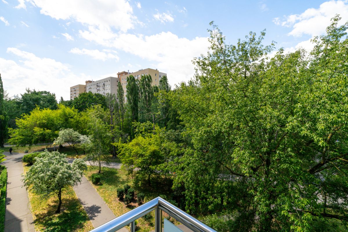 Warszawa · al. Aleja Władysława Reymonta — 7