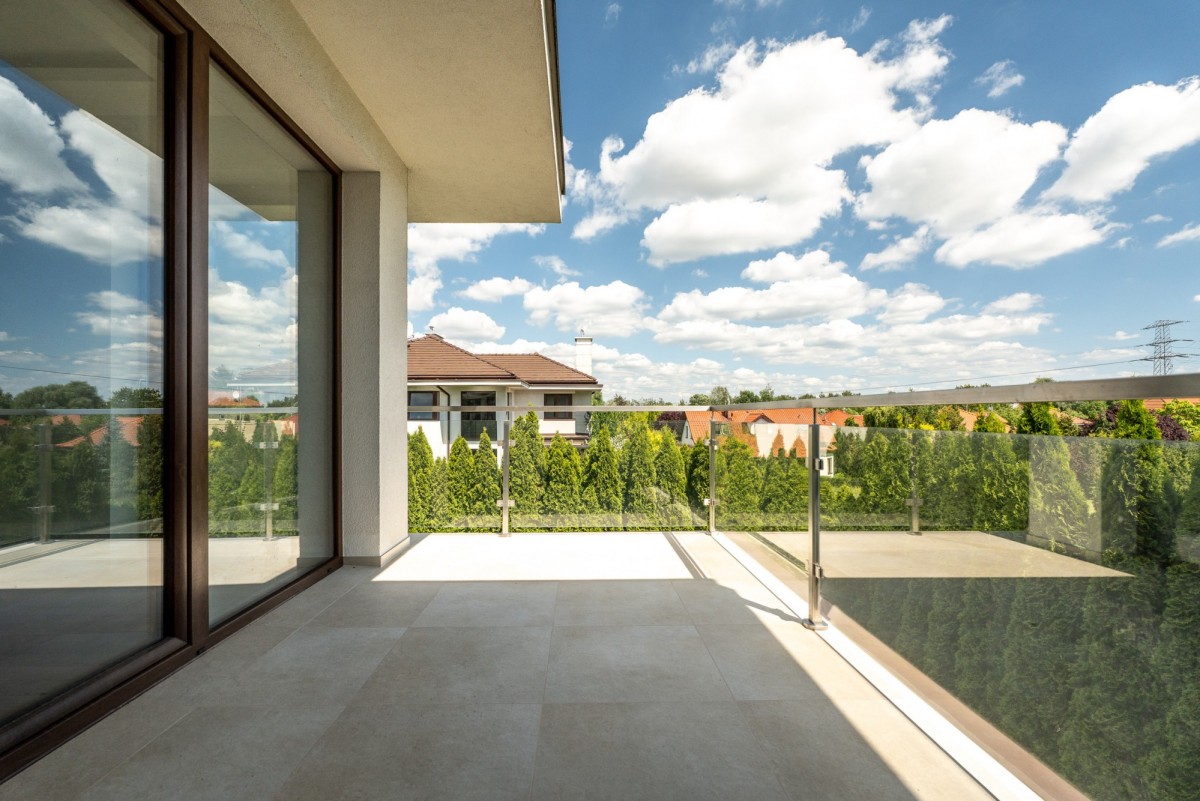 Warszawa · ul. Starodawna — 11