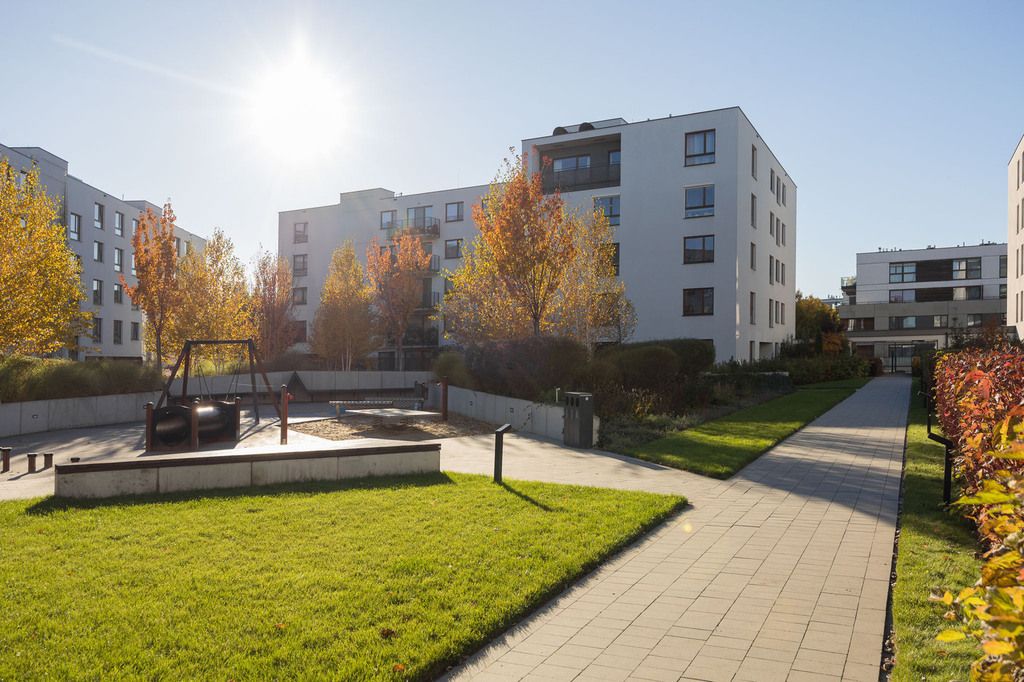 Warszawa · ul. Krzysztofa Kieślowskiego — 11