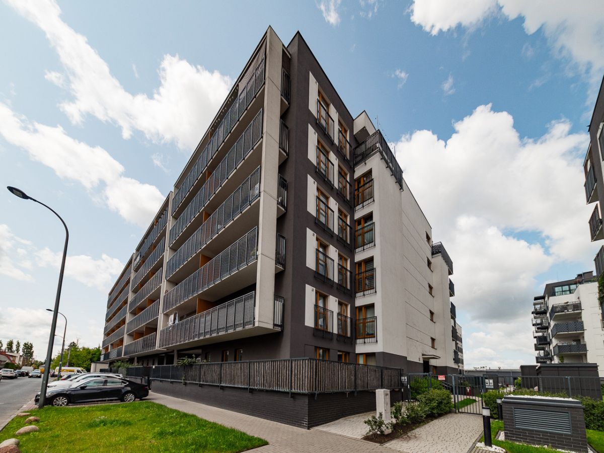 Warszawa · ul. Wagonowa — 24