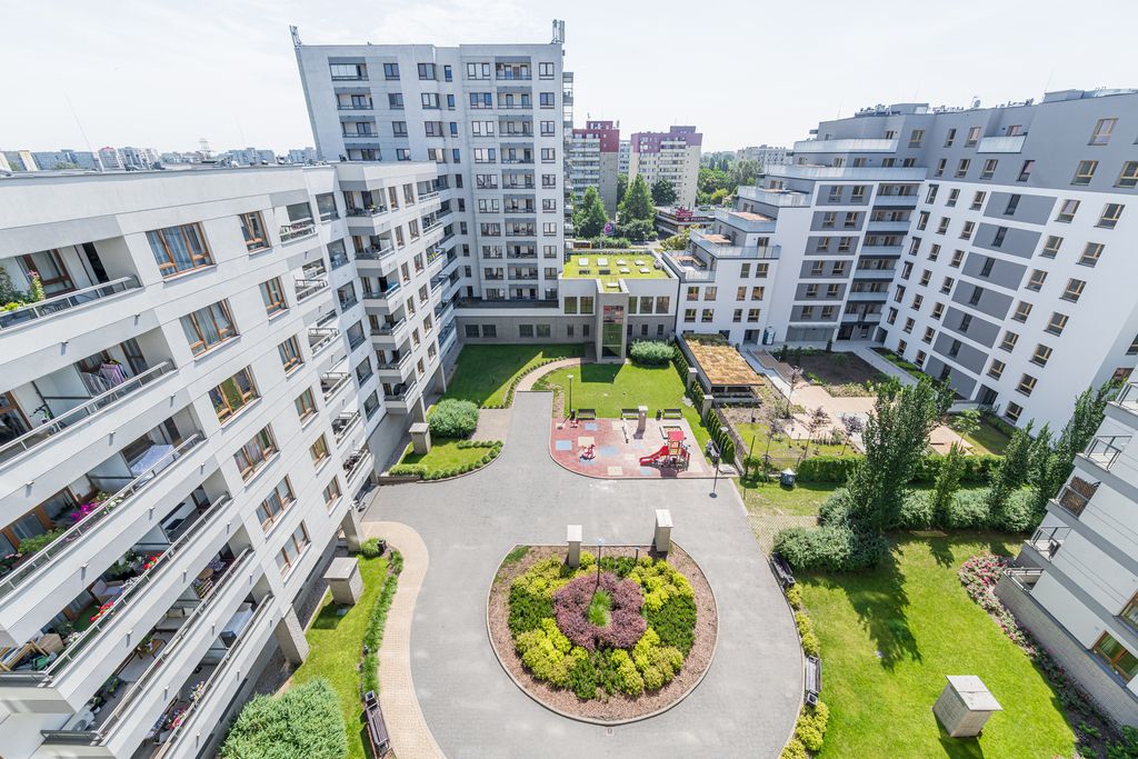 Warszawa · al. Aleja Krakowska — 21