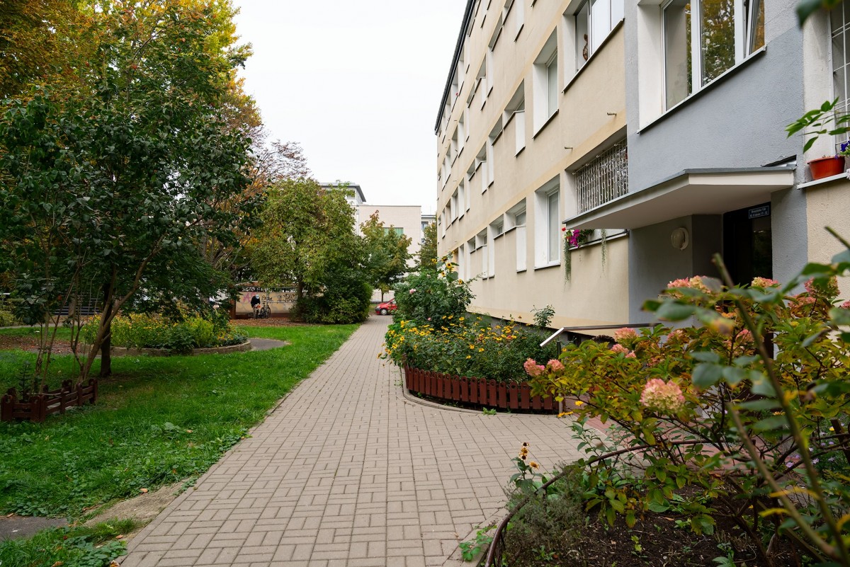 Warszawa · ul. Brazylijska — 12