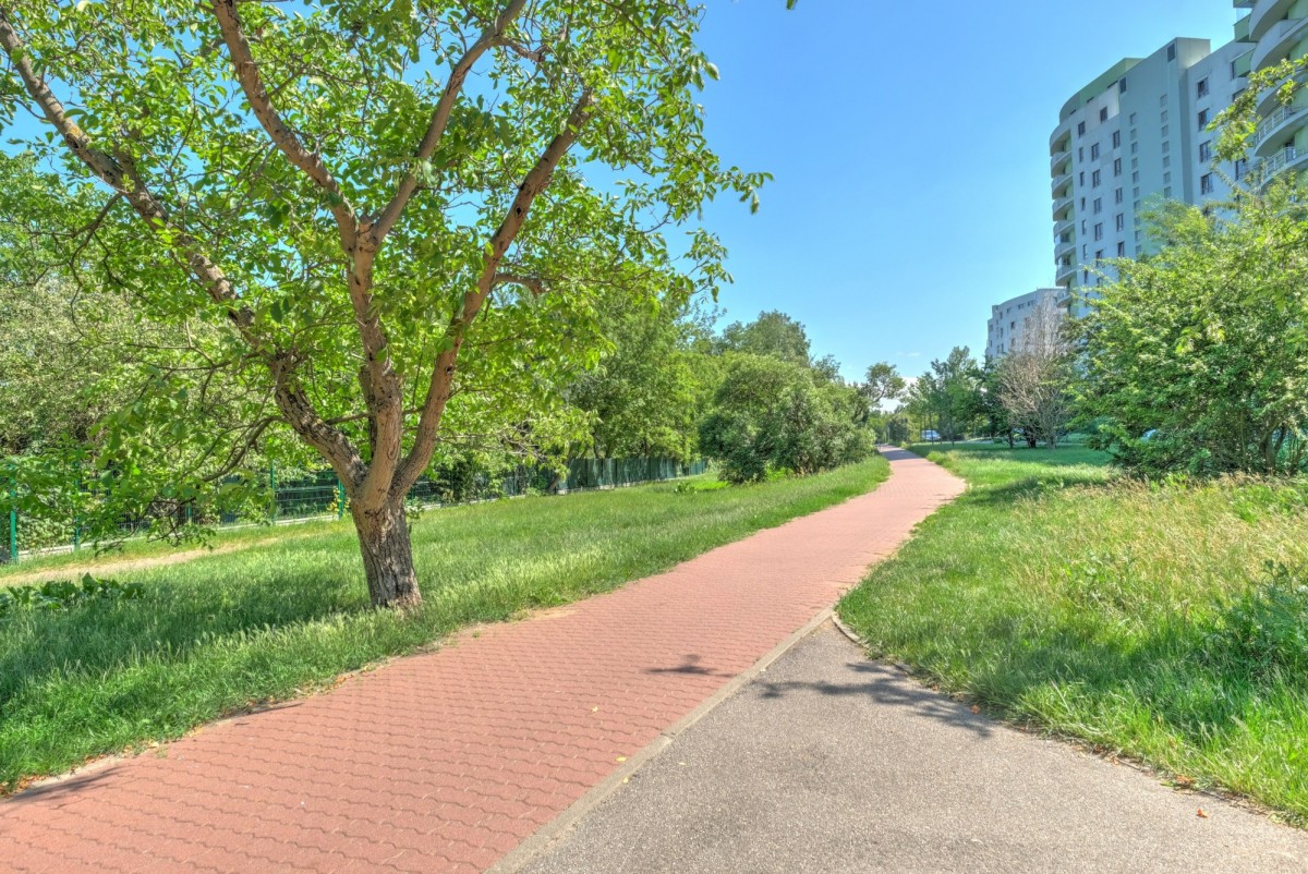 Warszawa · ul. Gwiaździsta — 18
