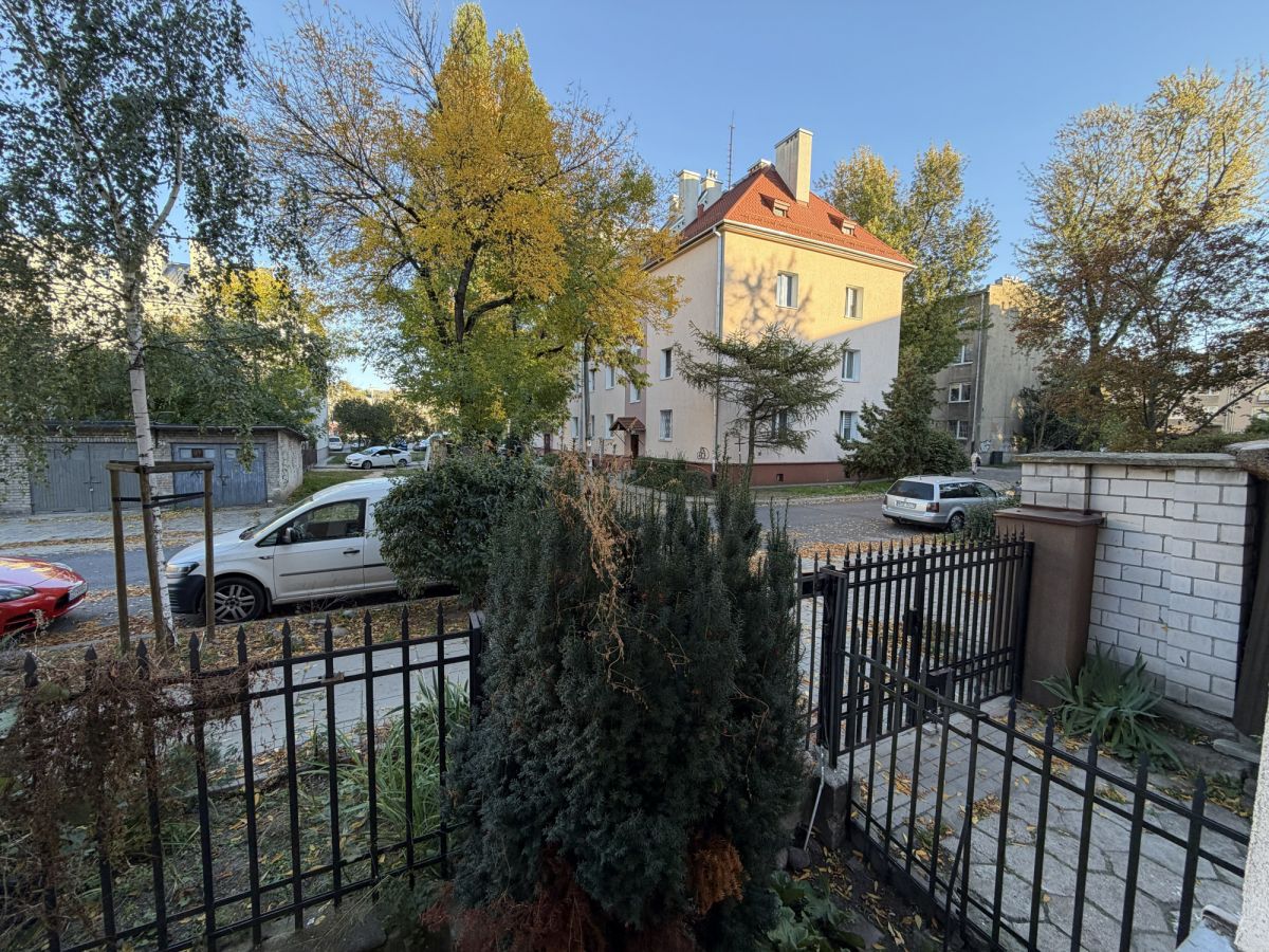 Warszawa · ul. Lubiniecka — 11