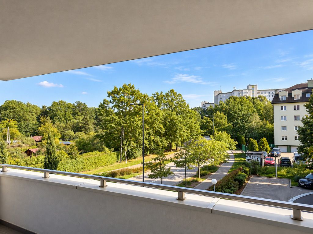 Warszawa · ul. Milenijna — 12