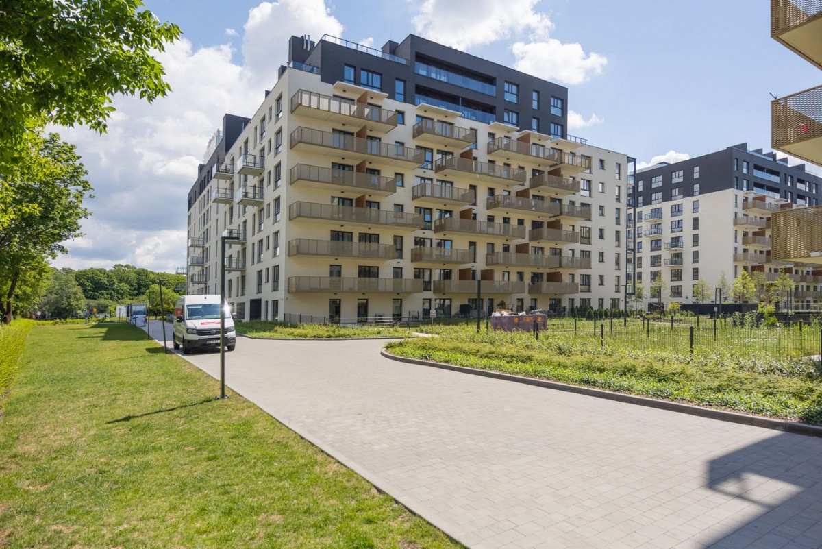 Warszawa · ul. Redutowa — 27