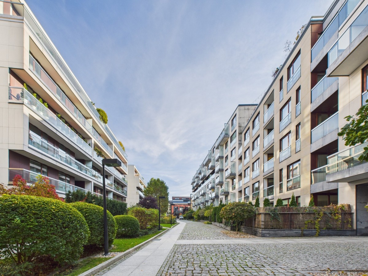 Warszawa · ul. Leszczyńska — 20