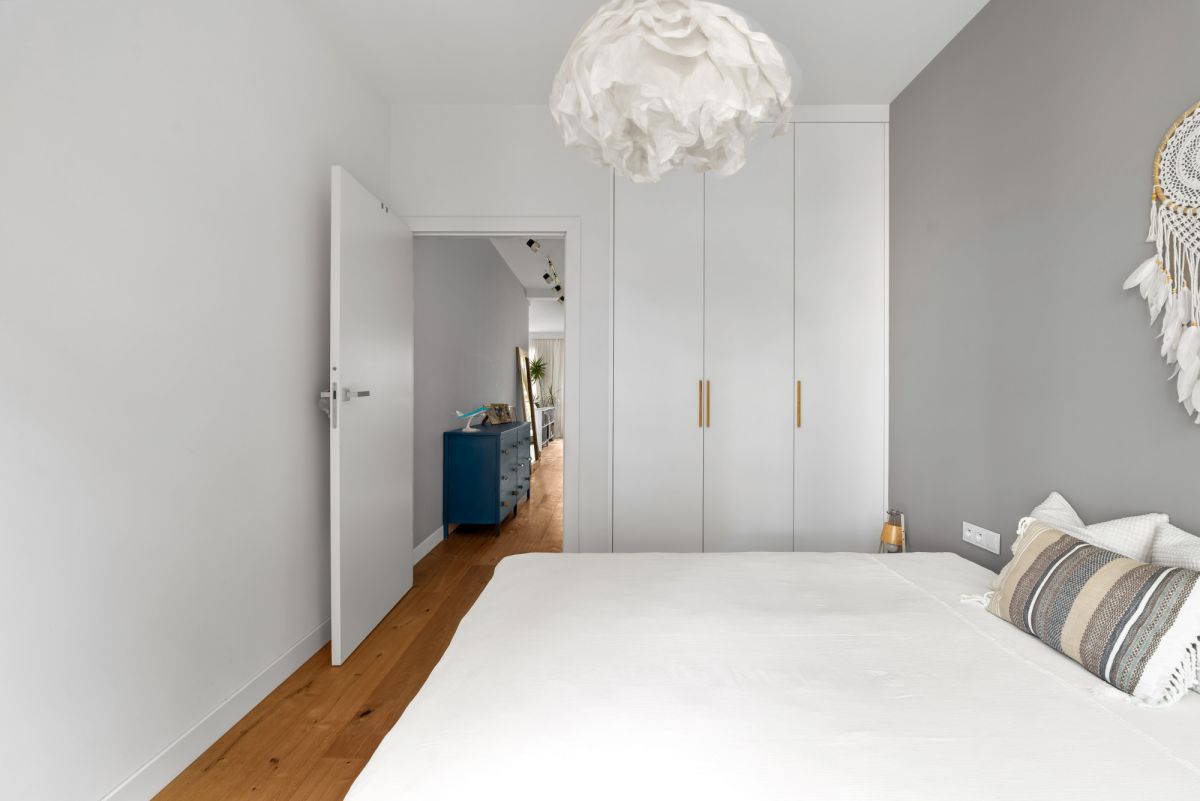 Warszawa · ul. Kolejowa — 18