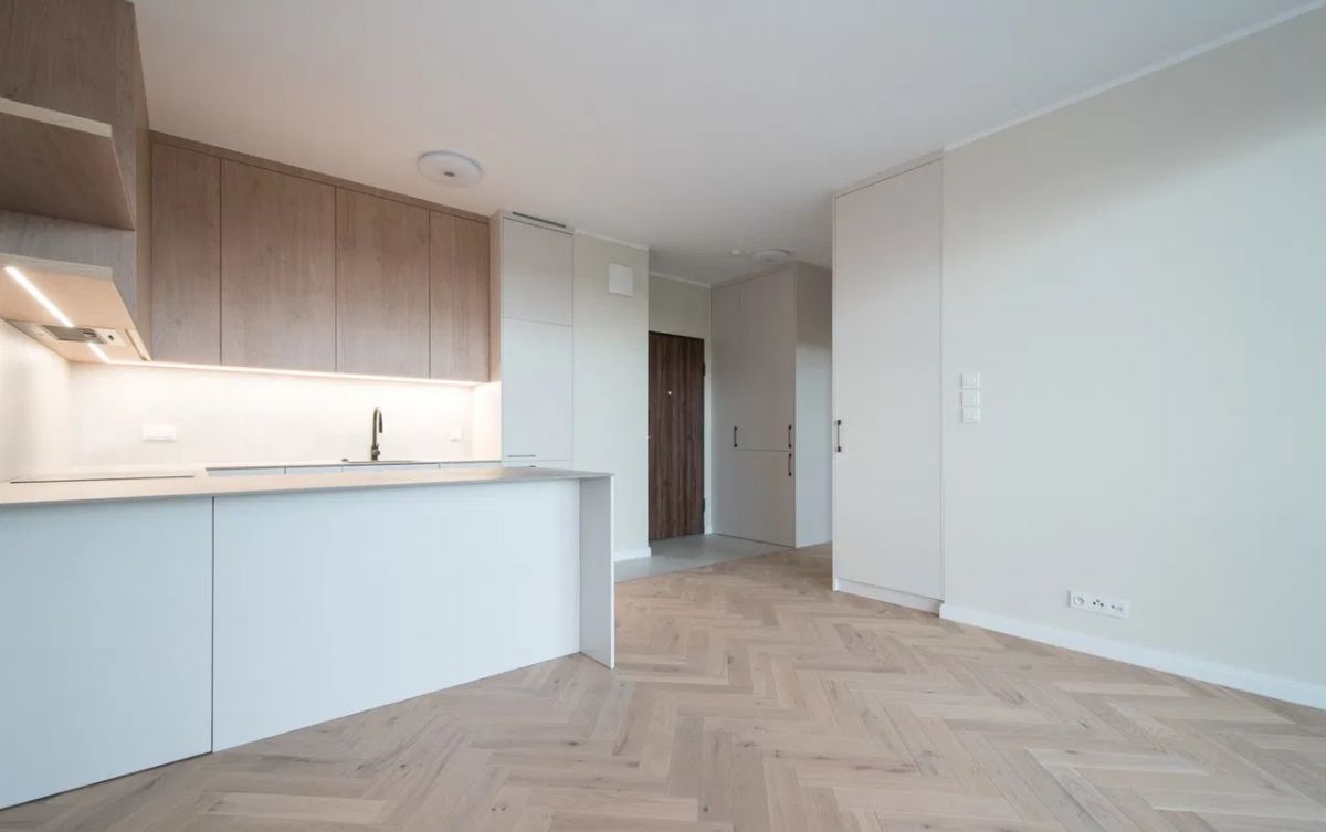 Warszawa · ul. Adama Branickiego — 6
