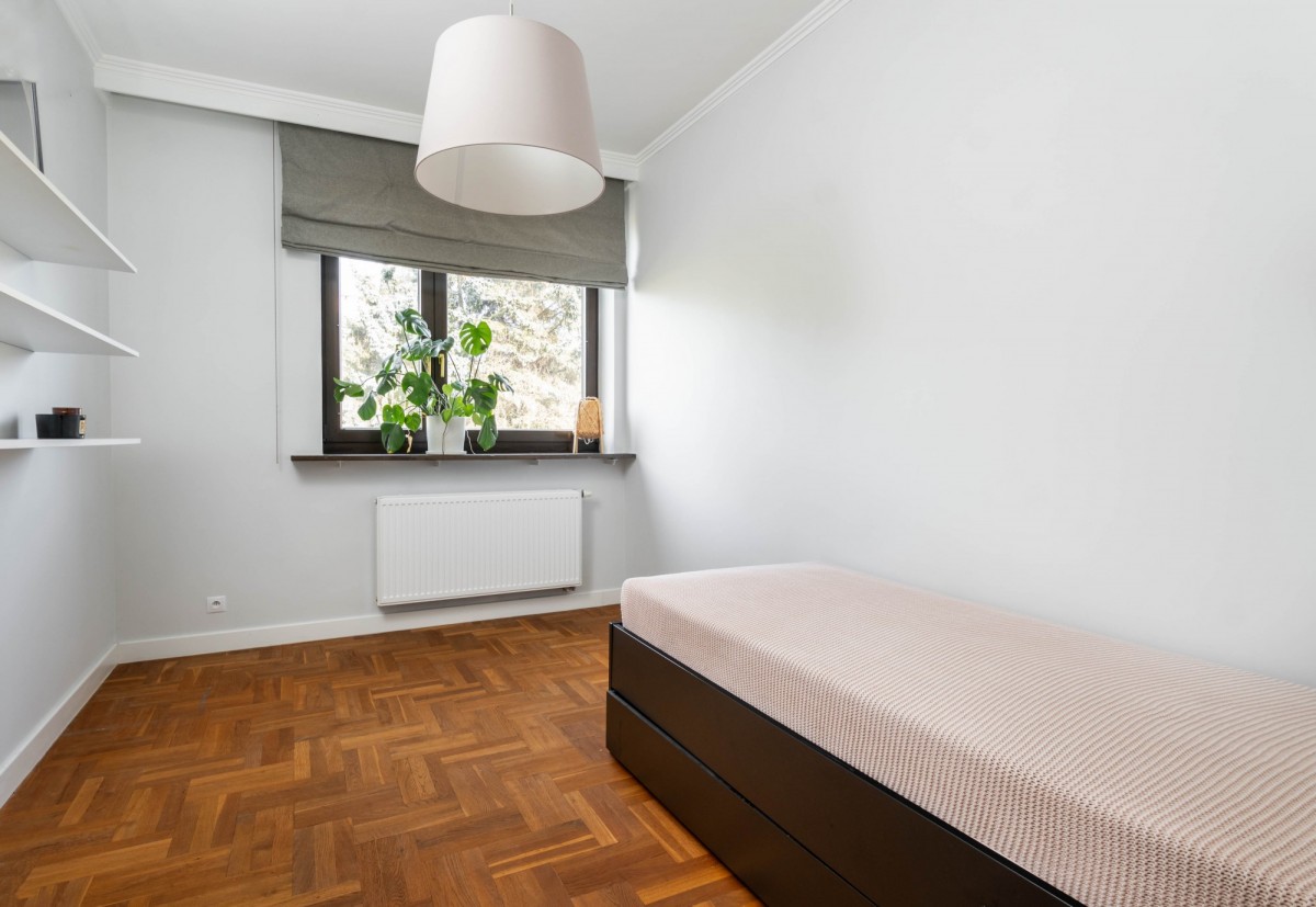 Warszawa · ul. Algierska — 17
