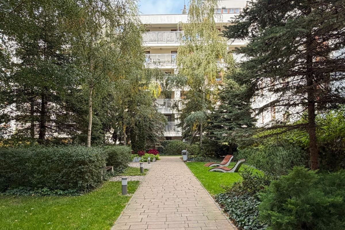 Warszawa · ul. Jana Kazimierza — 11