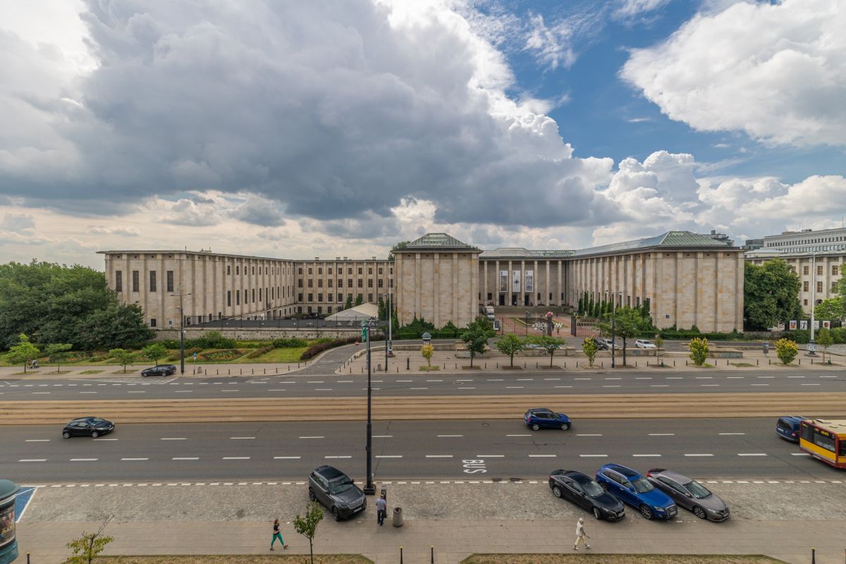 Warszawa · ul. Smolna — 17