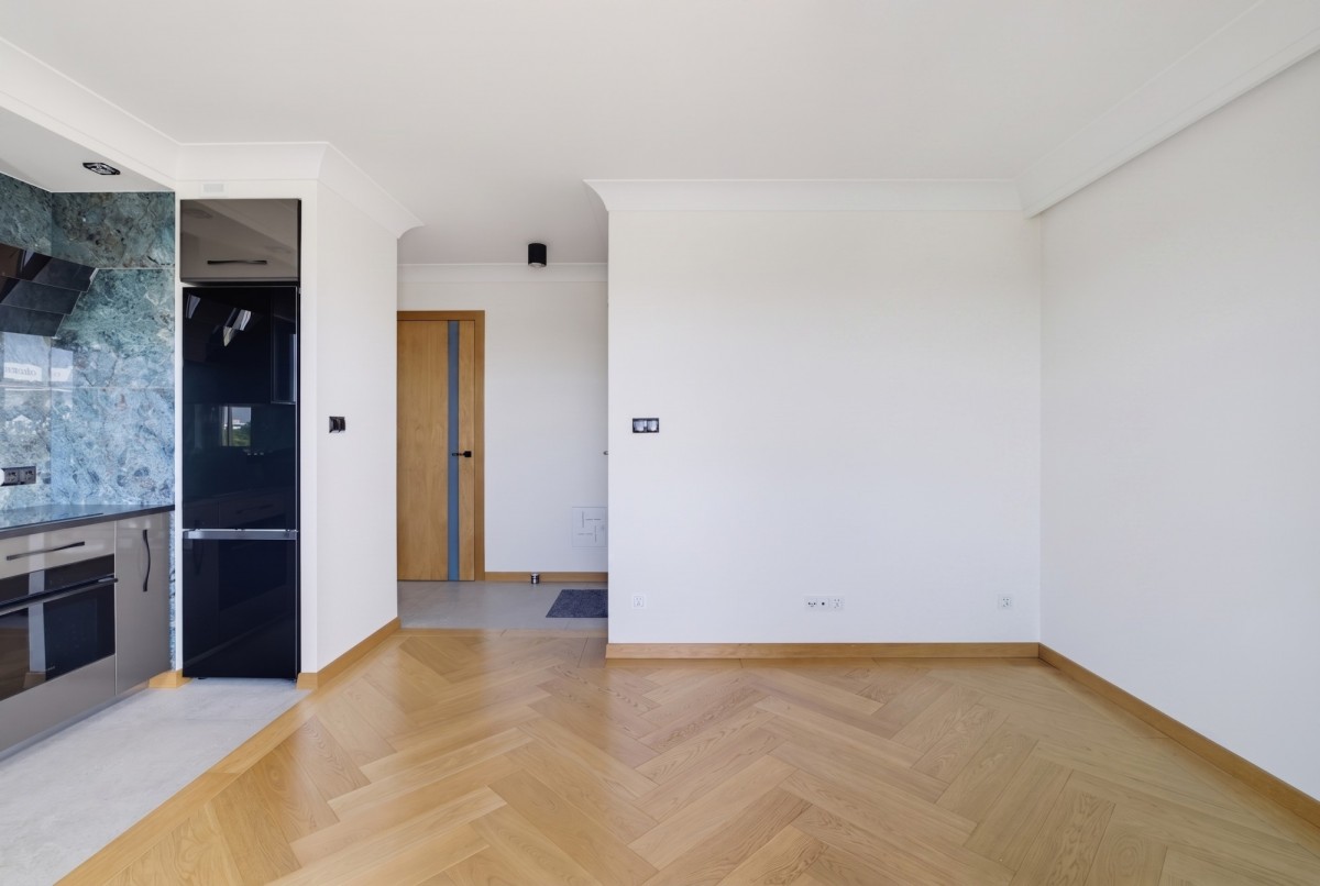 Warszawa · ul. Łopuszańska — 3