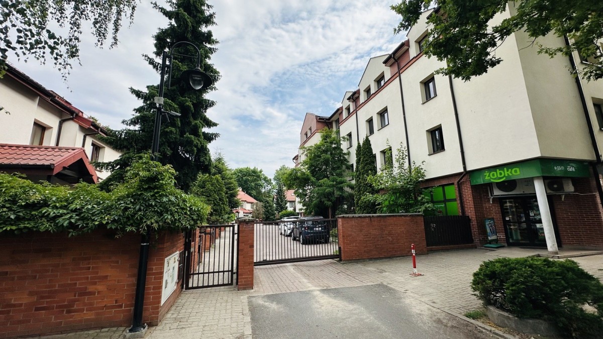 Warszawa · ul. Krzysztofa Kiersnowskiego — 22
