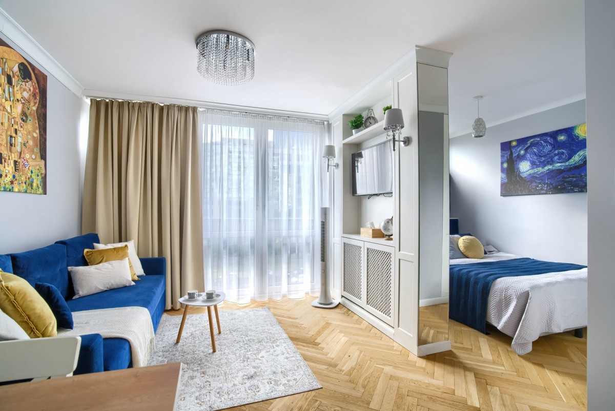 Warszawa · al. Aleja Jana Pawła II — 3