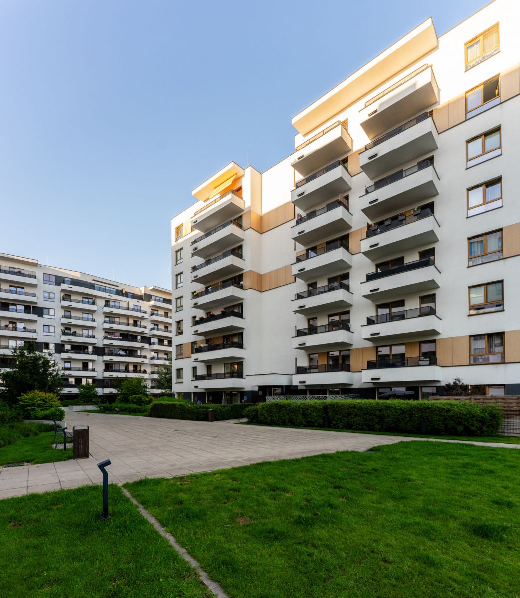 Warszawa · ul. Komputerowa — 38