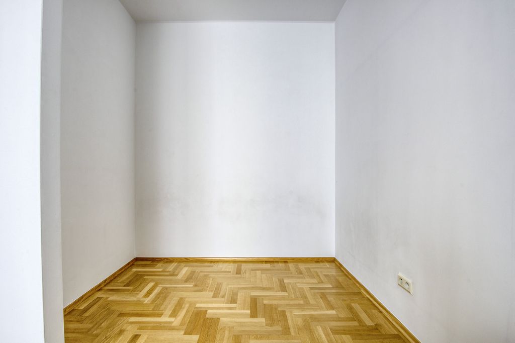 Warszawa · ul. Dzika — 10