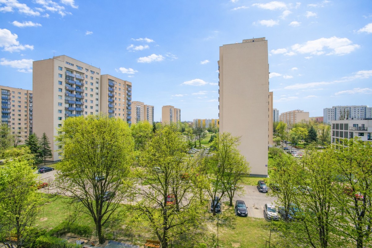 Warszawa · ul. Człuchowska — 18