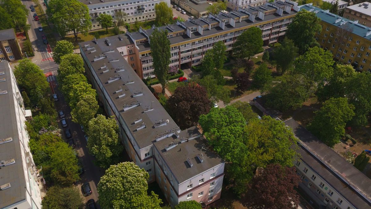Warszawa · ul. Ożarowska — 18