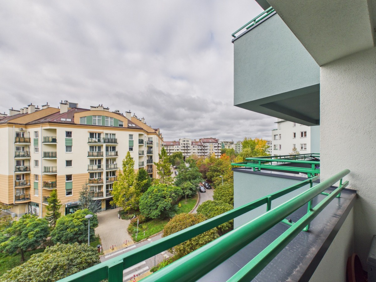 Warszawa · ul. Wąwozowa — 7