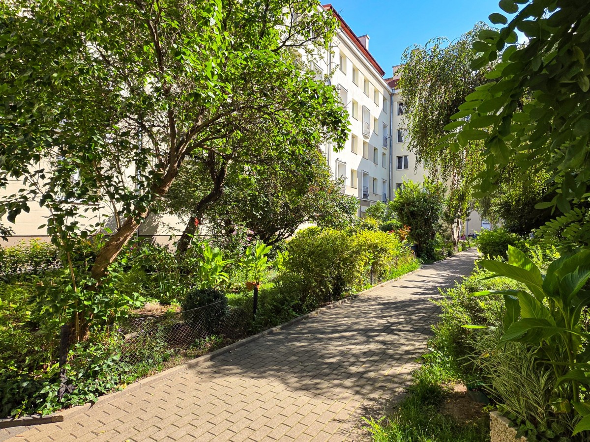 Warszawa · ul. Jurija Gagarina — 10