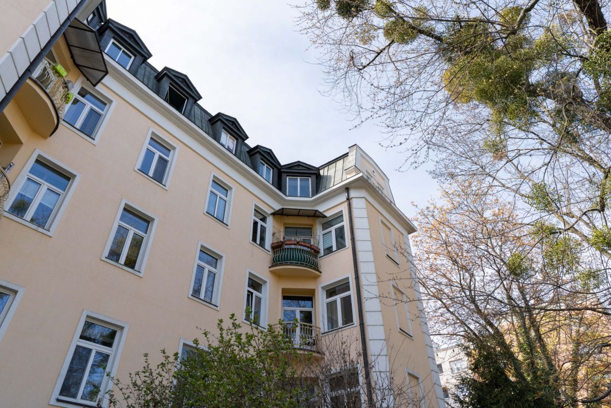 Warszawa · al. Aleja Jana Pawła II — 13