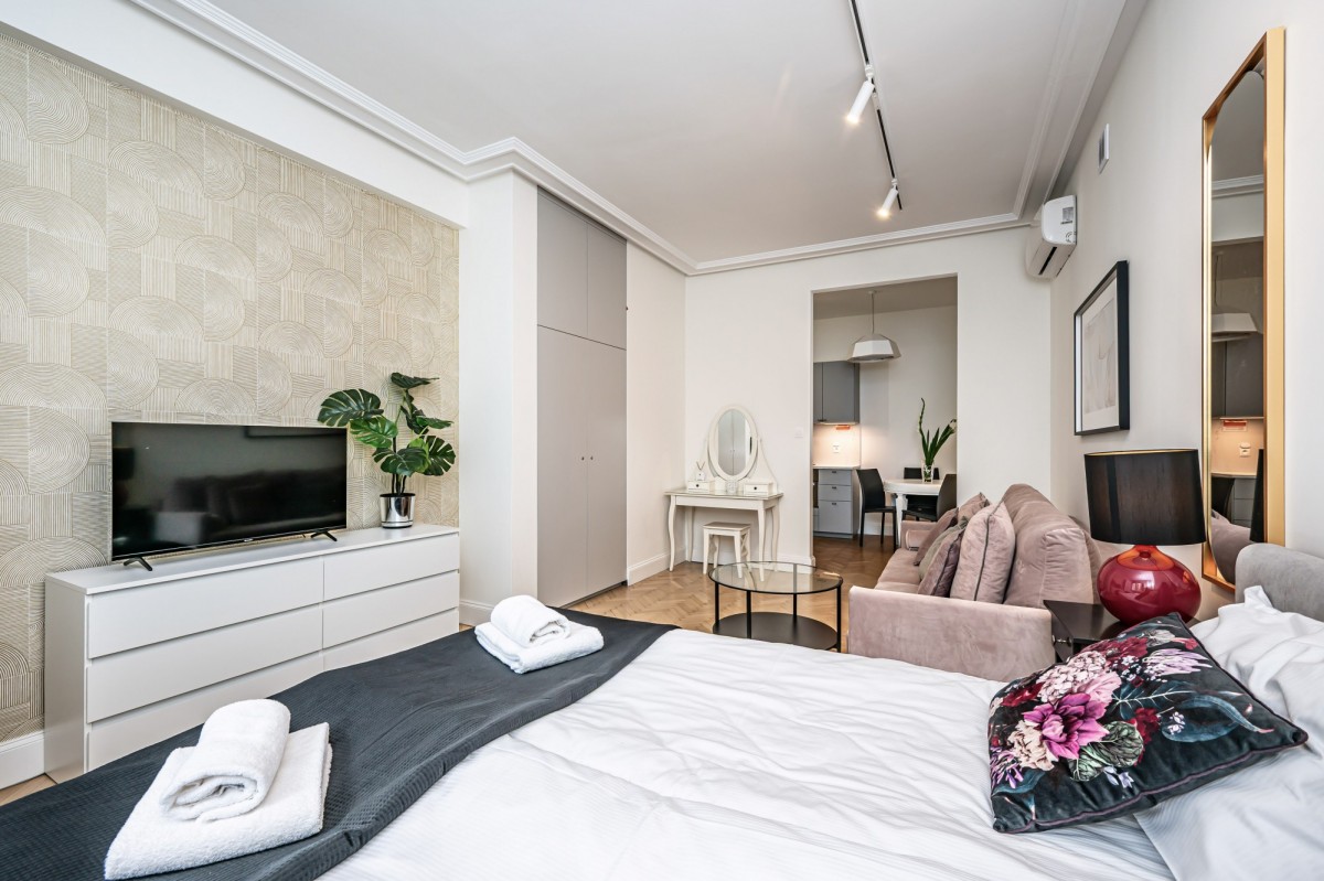 Warszawa · ul. Puławska — 24