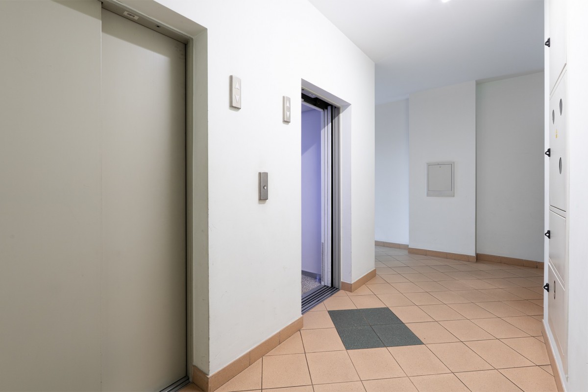 Warszawa · ul. Juliana Ursyna Niemcewicza — 20