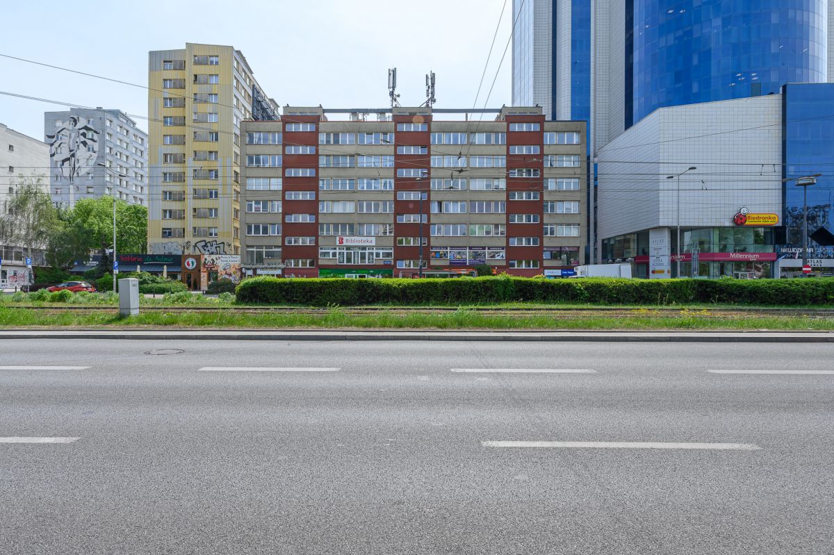 Warszawa · al. Aleje Jerozolimskie — 19