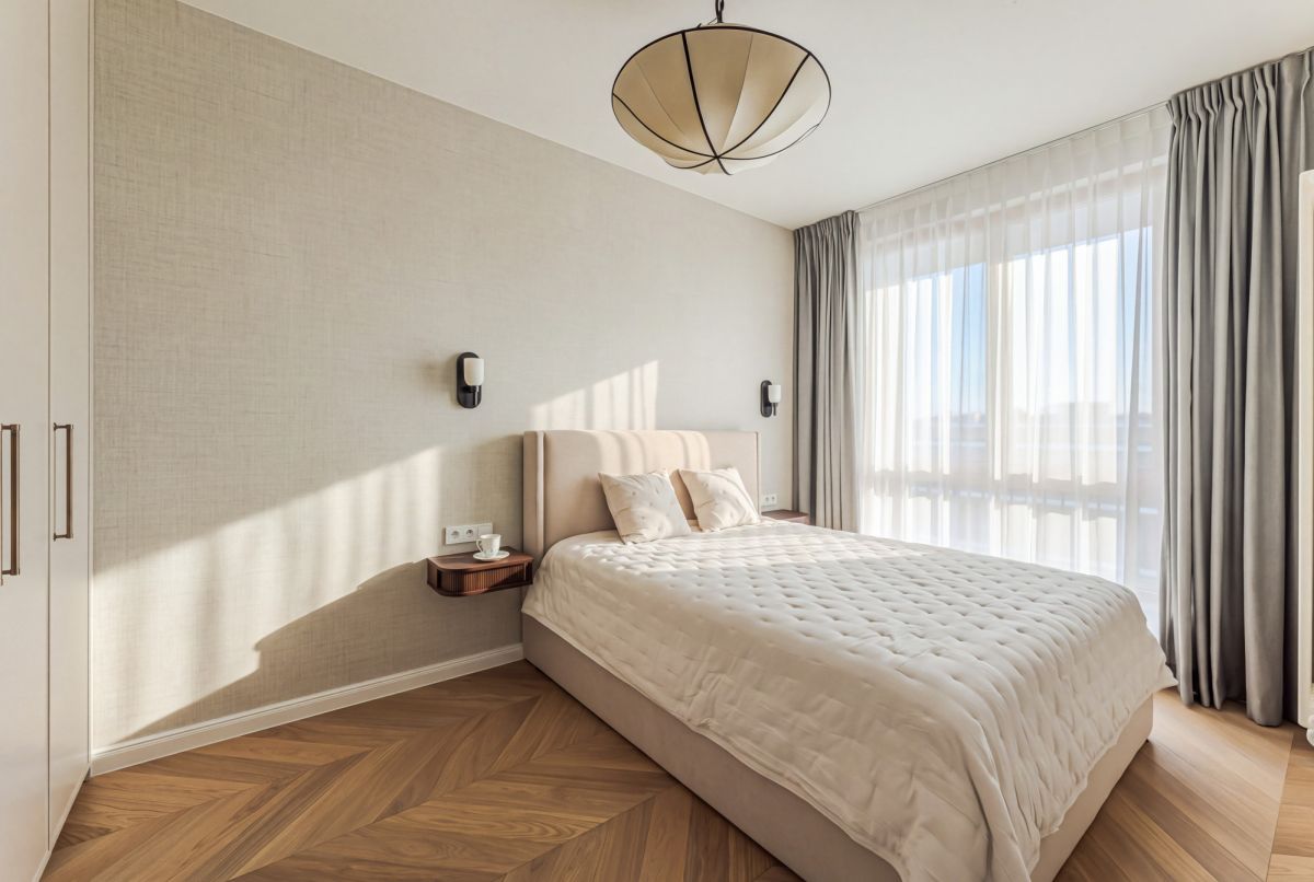 Warszawa · ul. Jerzego Holzera — 10