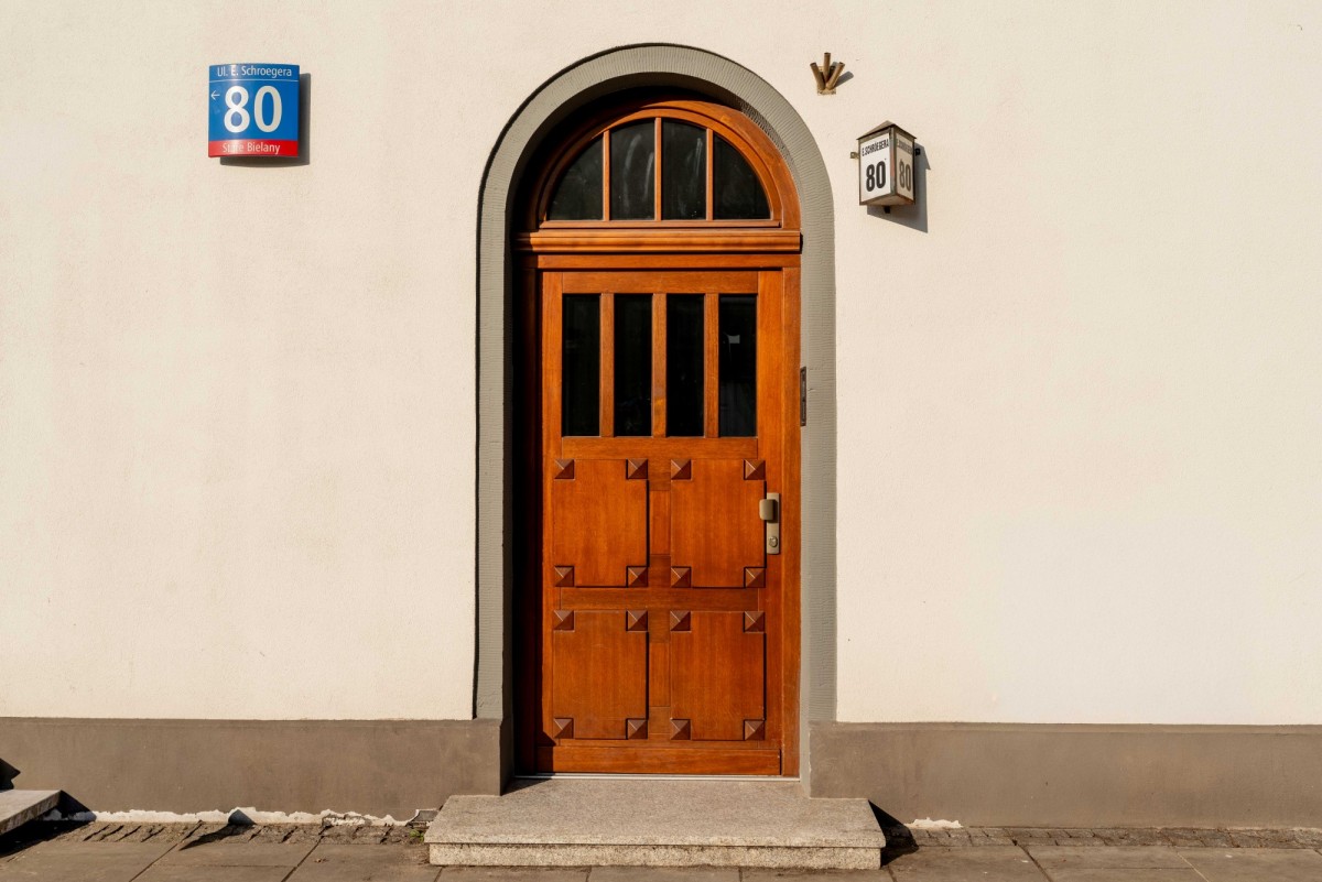 Warszawa · ul. Efraima Schroegera — 21