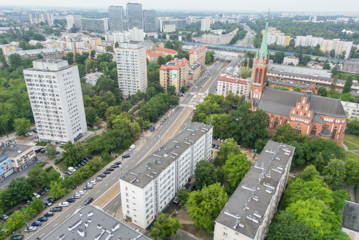 Warszawa · ul. Wolska — 17