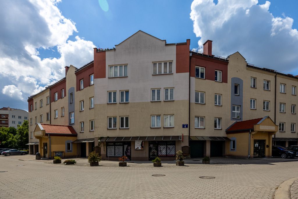 Warszawa · ul. Małej Łąki — 15