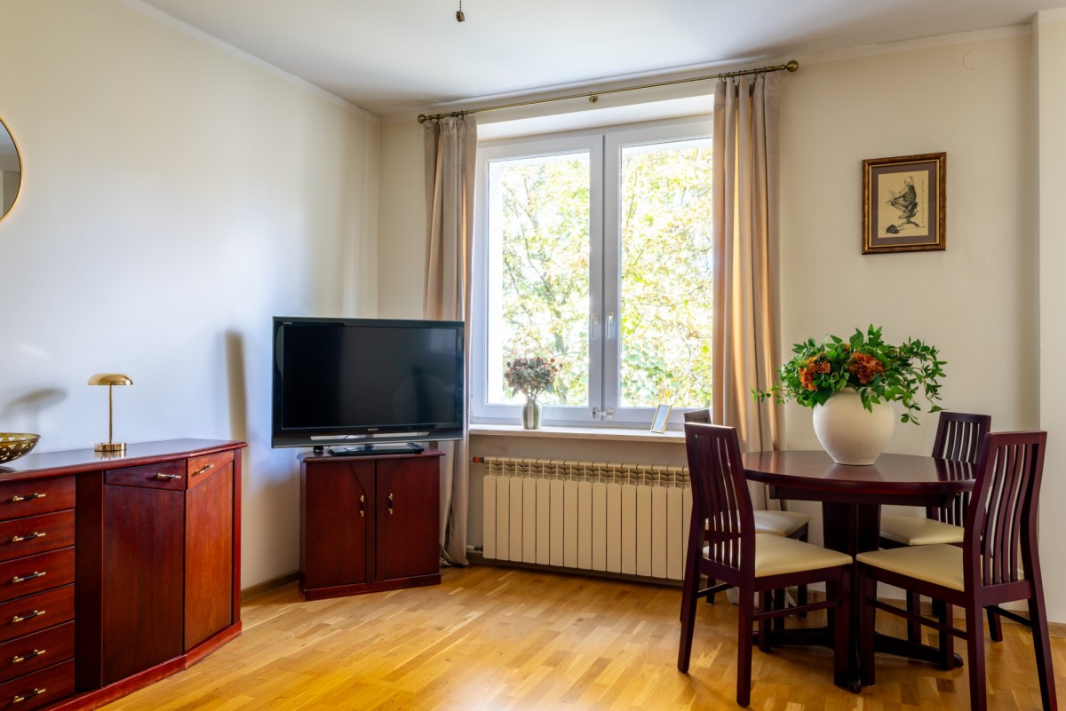 Warszawa · ul. Białobrzeska — 13
