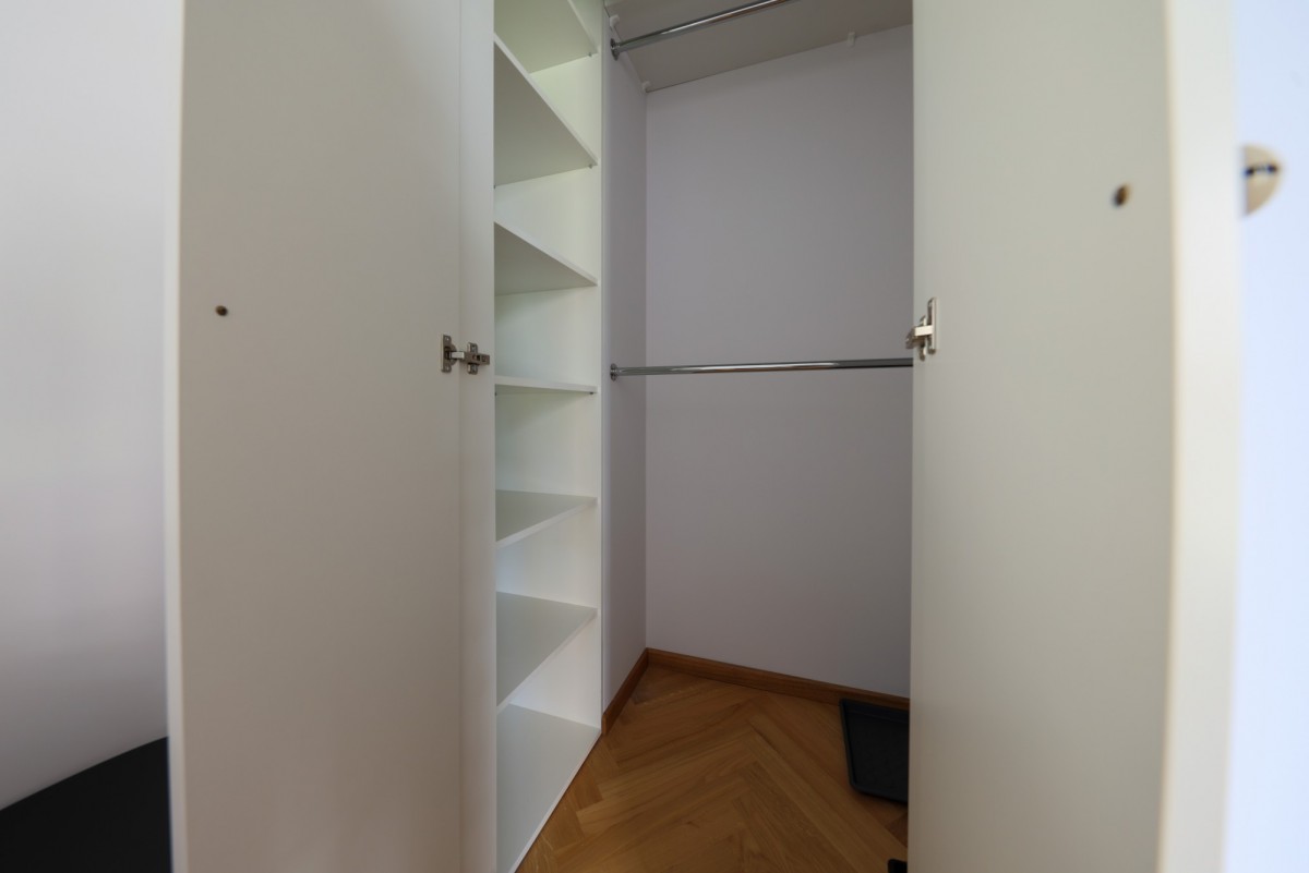 Warszawa · ul. Śródziemnomorska — 11