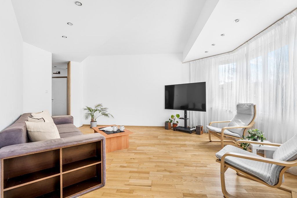 Warszawa · ul. Kosiarzy — 2