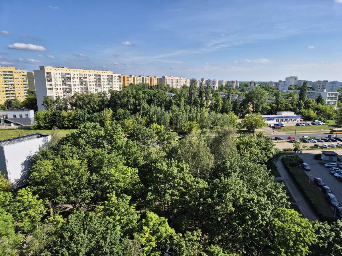 Warszawa · ul. Oskara Langego — 11